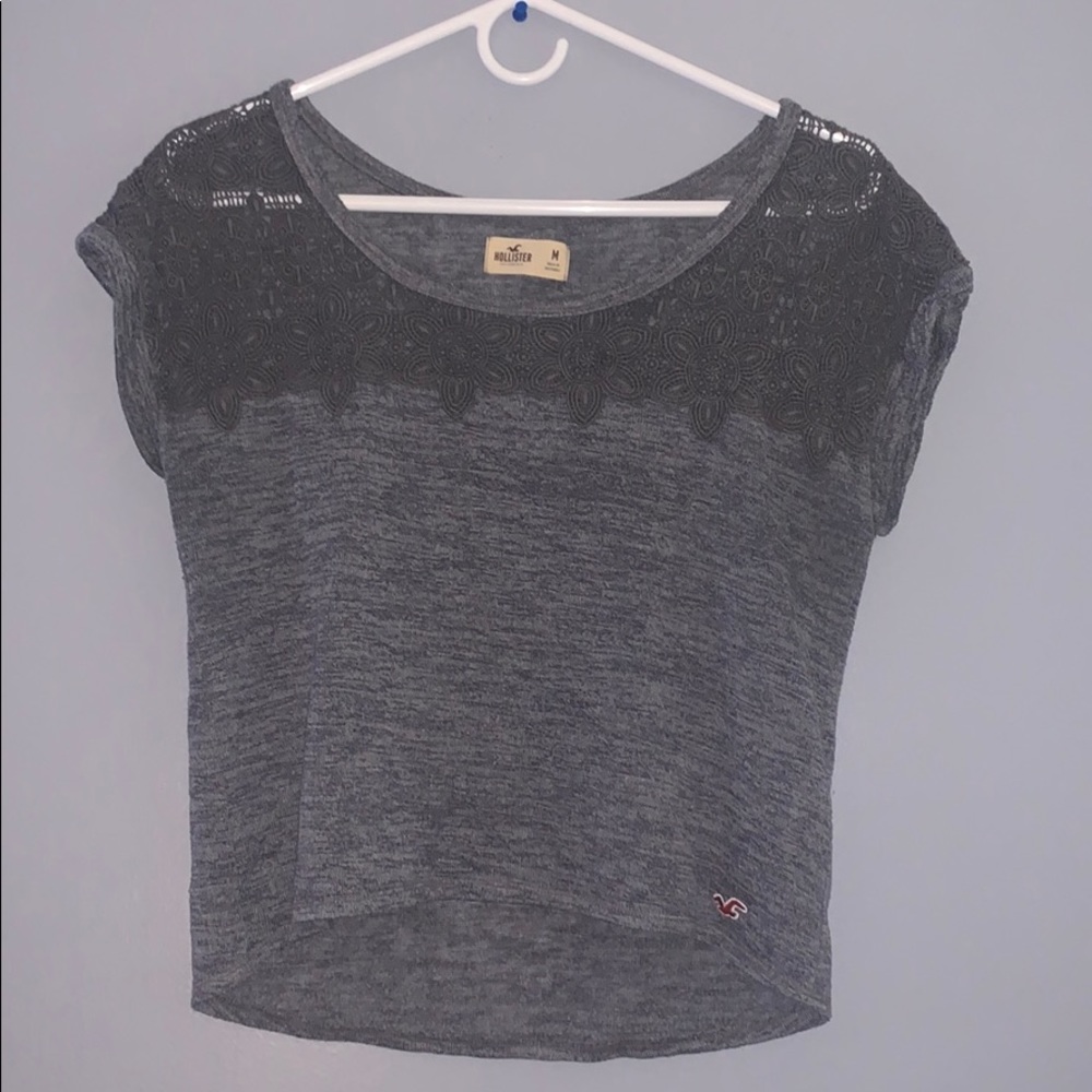 grey hollister shirt